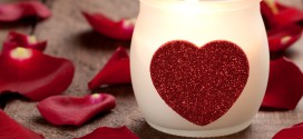 brennende Kerze mit Herz / burning candle with heart